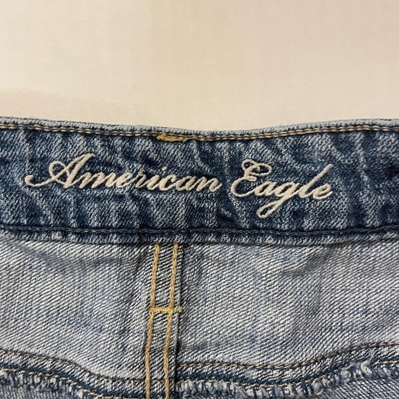 American Eagle cuffed denim jean shorts size 2 - Picture 4 of 4